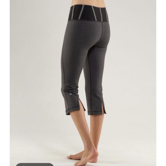 lululemon athletica Pants - Lululemon Tadasana Slit Crop Leggings Yoga Women's Size 4 Luon Heathered Black